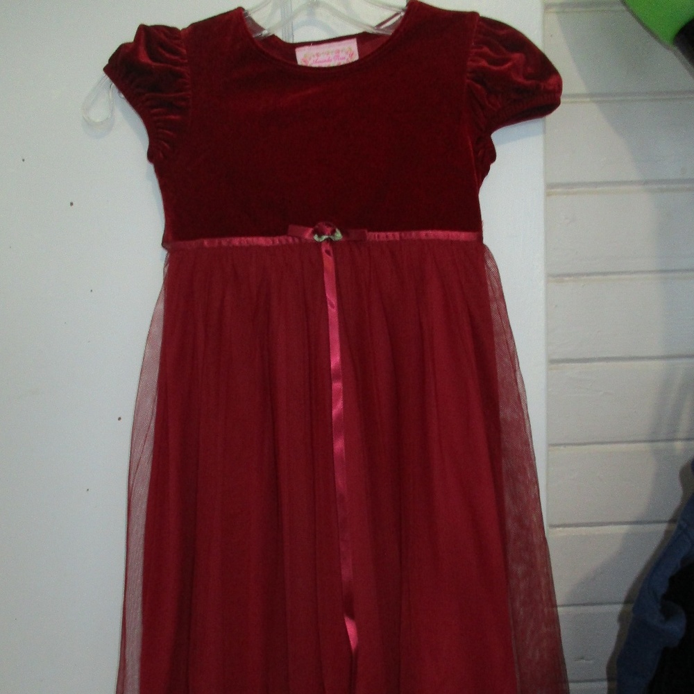amanda rose..red christmas dress.. girls 6..
